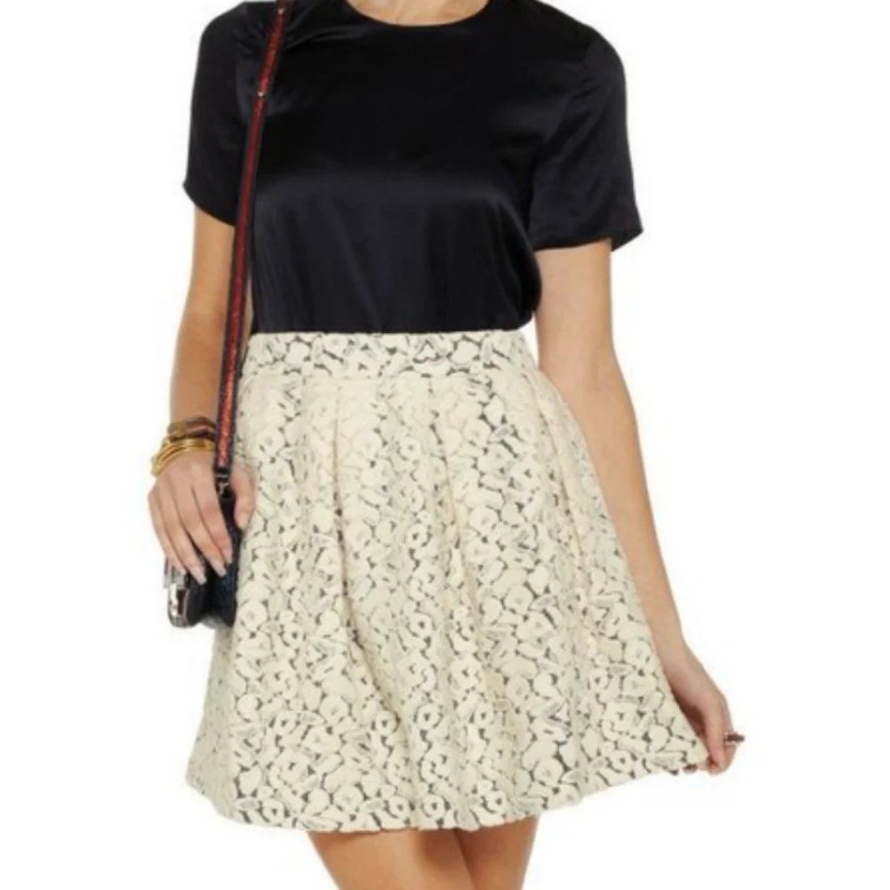 Elizabeth and James Patricia jacquard lace pleated skirt size medium